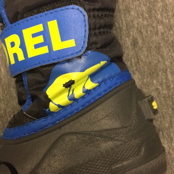 Sorel boots! - Picture 3 of 4